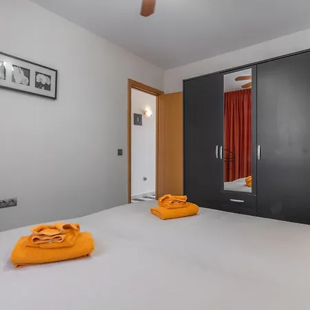 Apart-hotel Optimist Tenerife Playa de las Americas (Tenerife)