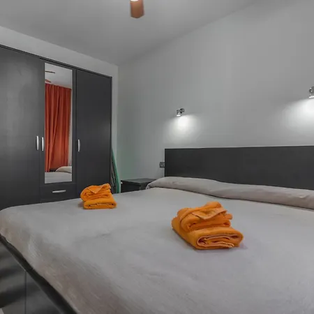 アパートホテル Optimist Tenerife プラヤ・デ・ラス・アメリカス