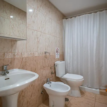 Optimist Tenerife アパートホテル プラヤ・デ・ラス・アメリカス