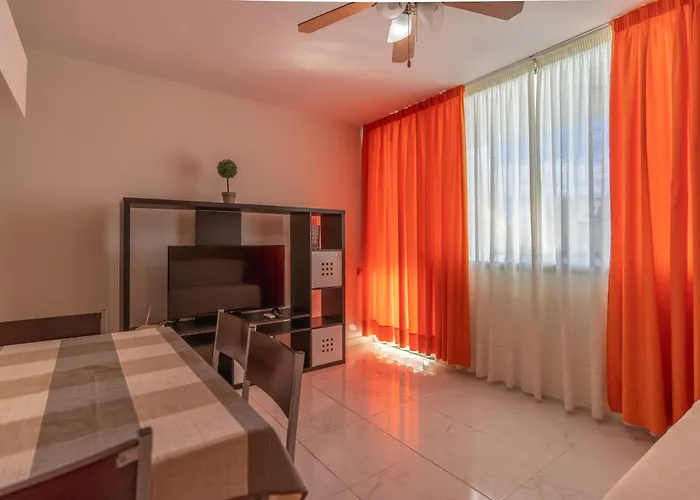 Optimist Tenerife Ξενοδοχείο με διαμερίσματα 4*